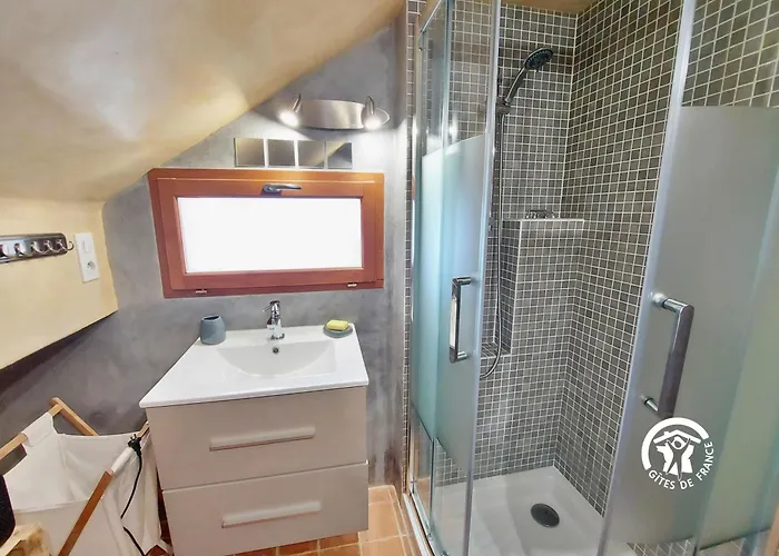 Des Douches Nyaraló